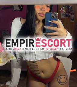 hermosa jovencita muy caliente y complaciente
