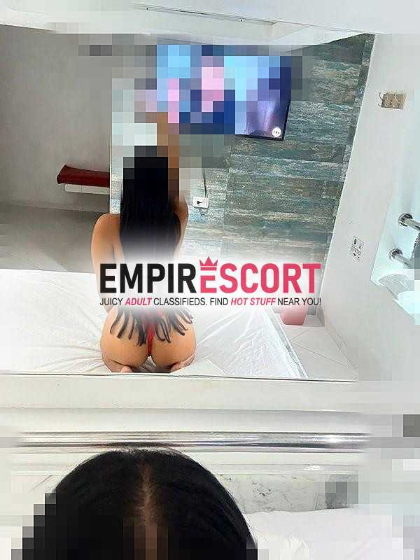 melany flaquita morena complaciente