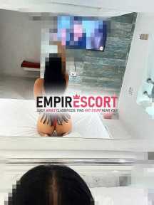 melany flaquita morena complaciente