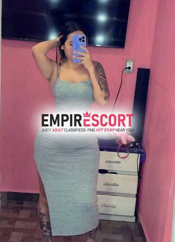 hola mis amores soy angélica y estoy disponible y ansiosa de mucho sexo y mucho placer