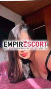 soy linda chica universitaria me gusta complacer mis clientes me gusta el sexo al natural