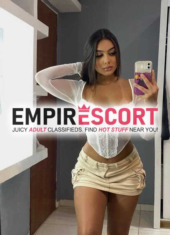 soy chica totalmente caliente y sumisa dispuesta complacer cualquier fantasía