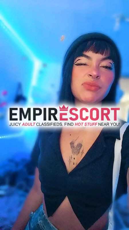 sexy extrovertida y tu complice en cama