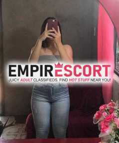 jovencita caliente pervertida y extrovertida