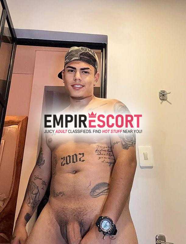 chico grande tatuado full morboso lechero activo nuevo por aqui