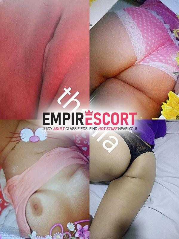 dos hermosas rubias complacientes ganas de pasarla bie