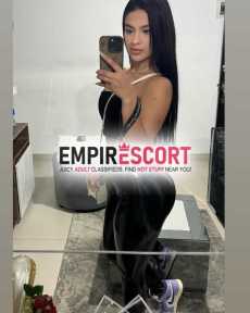 hermosa morenita disponible para servicios videollamadas o domicilios