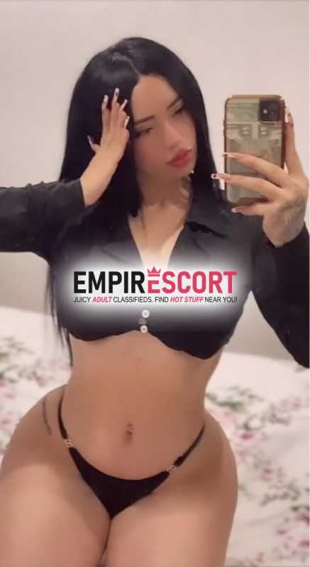 hermosa y juguetona jovencita disponible para ti