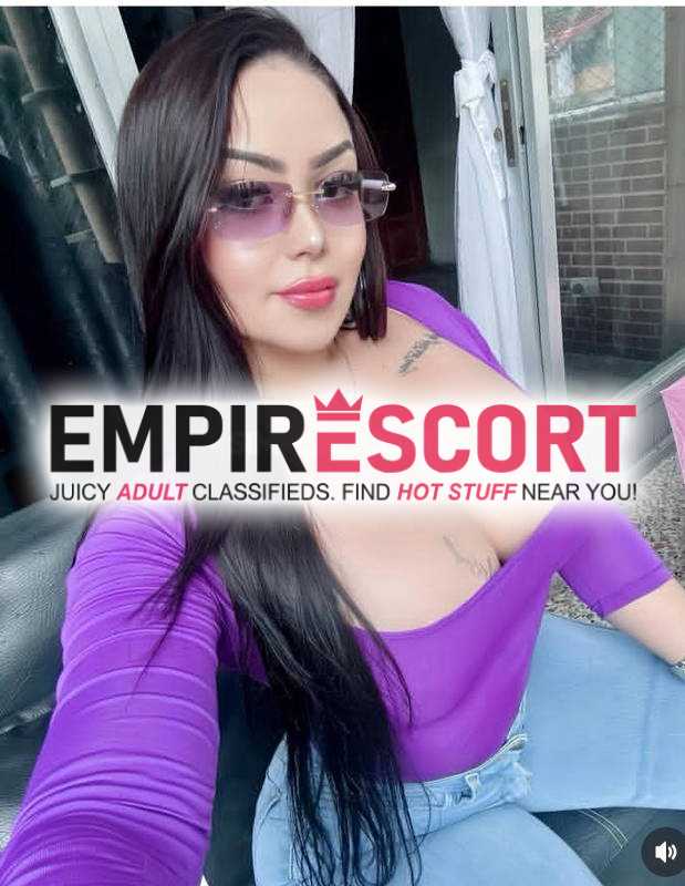 soy linda chica universitaria me gusta complacer mis clientes me gusta el sexo al natural