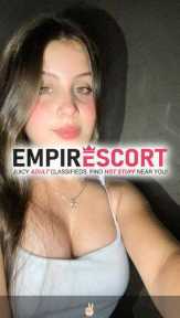 hermosa chica adicta al sexo dispuesta complacerte