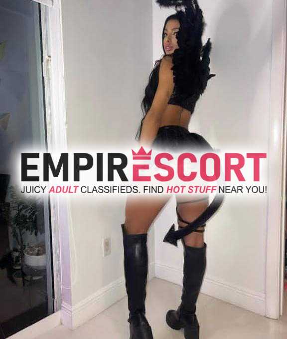 hermosa chica traviesa y pervertida dispuesta saciar tus ganas de sexo