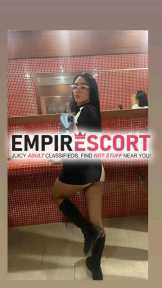 jovencita carita de ángel totalmente caliente arrecha dispuesta
