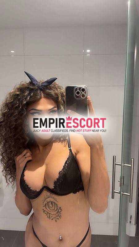 alexandra flaca tatuada súper hoy abierta ah todo experiencia