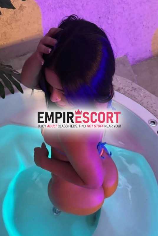 villanueva soy joven caliente me encanta el sexo sin límites quiero complacerlos en todo los espero mis amores