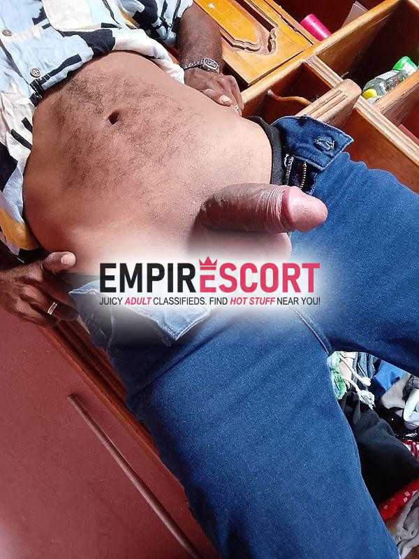 negro sabroso que encanta el sexo y hacerte desear tomar mis servicios más frecuencia