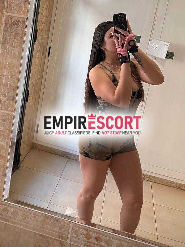 mis amores soy pamela estoy calientica y mojadita y ansiosa de mucho sexo y mucho placer