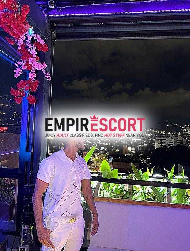 joven latino venezolano 🍫 dot 21cm 🍆