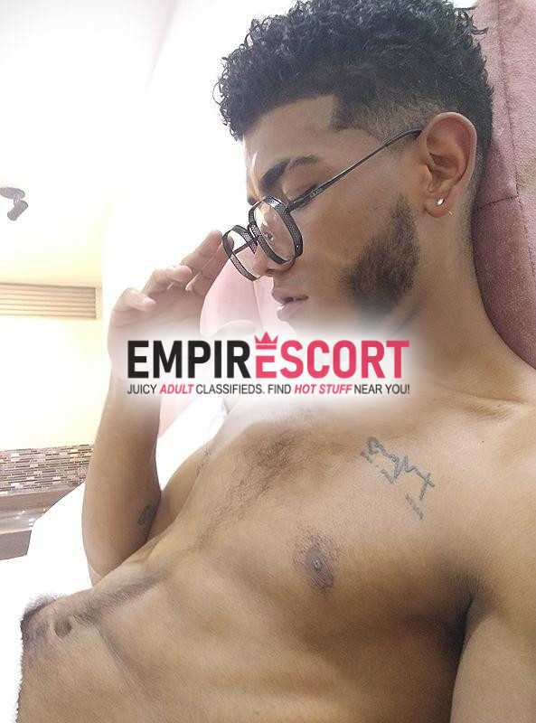 joven latino venezolano 🍫 dot 21cm 🍆