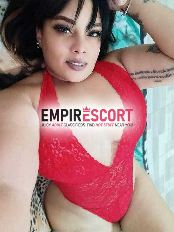 sexy morena trozudita curbas natural