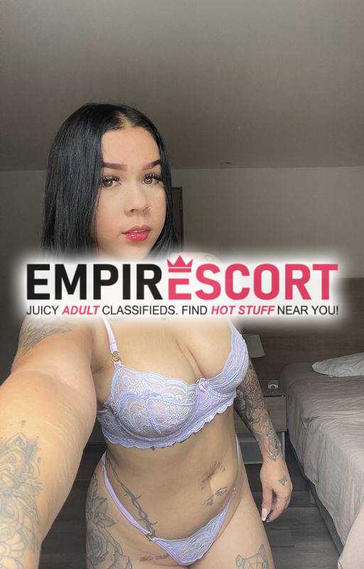 hermosa blanquita dispuesta complacer tus deseos