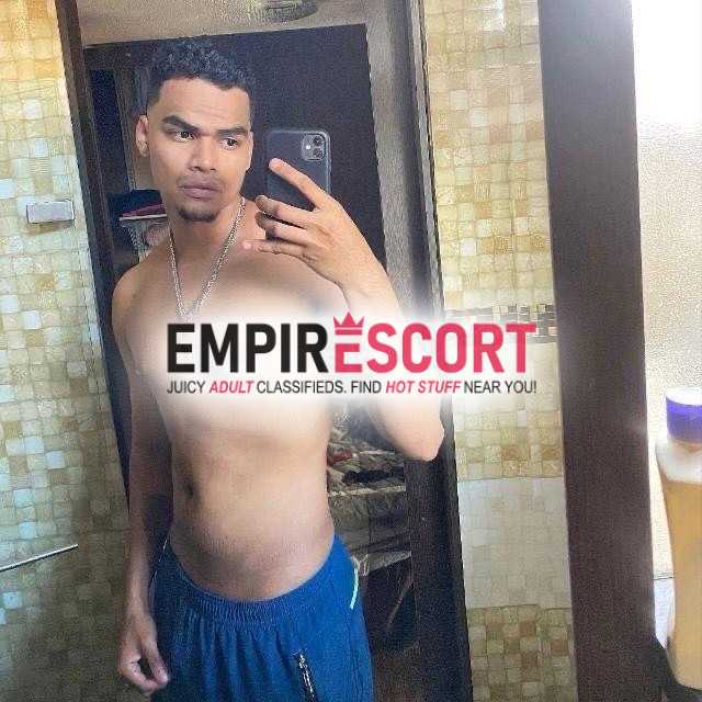 22cm masajista joven varonil y vergon sitio para prestarte el mejor servicio