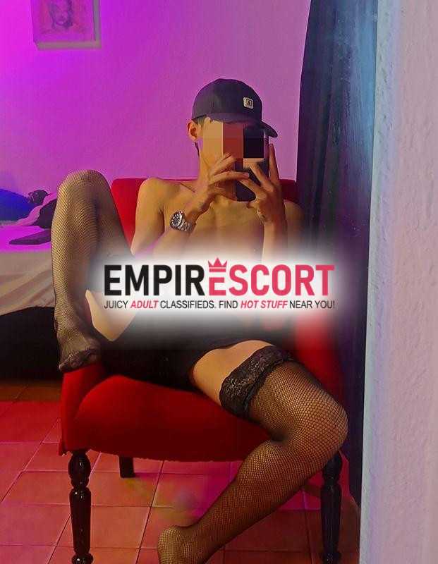 moreno de 18 años piel canela extresadamente 🔥