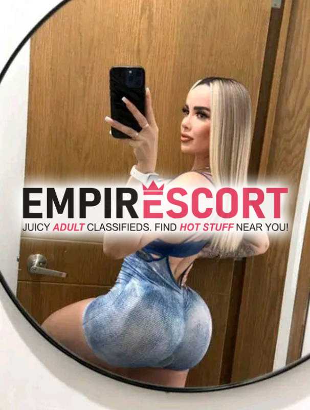 una chica extrovertida ninfómana muy caliente