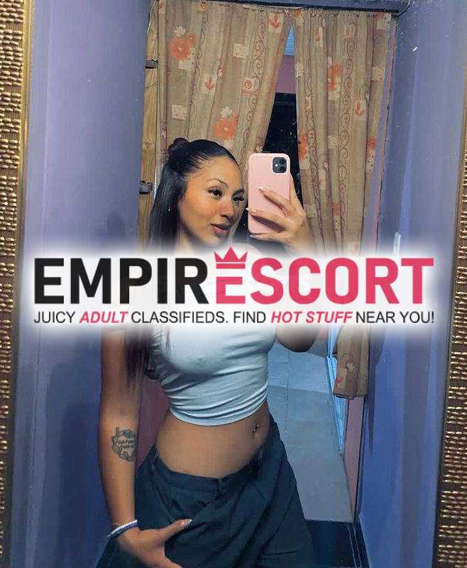 la dorada linda chica modelo webcam ofrezco mis servicios interesados escribir al interno.