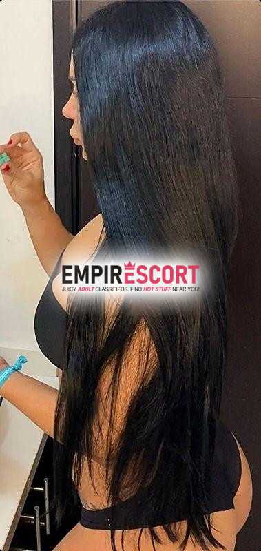 joven paisita especial y encantadora