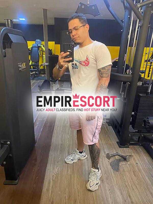 chico blanco buen porte vergon🍆💦con cabeza gruesa y cabezona dispuesto complacerte en tus fetiches escribe solo personas serias e interesadas venta