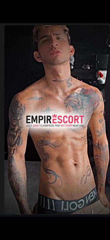 flaco tatuado disponible sitio privado yr recerbad . presencial o buen contenido. contáctame