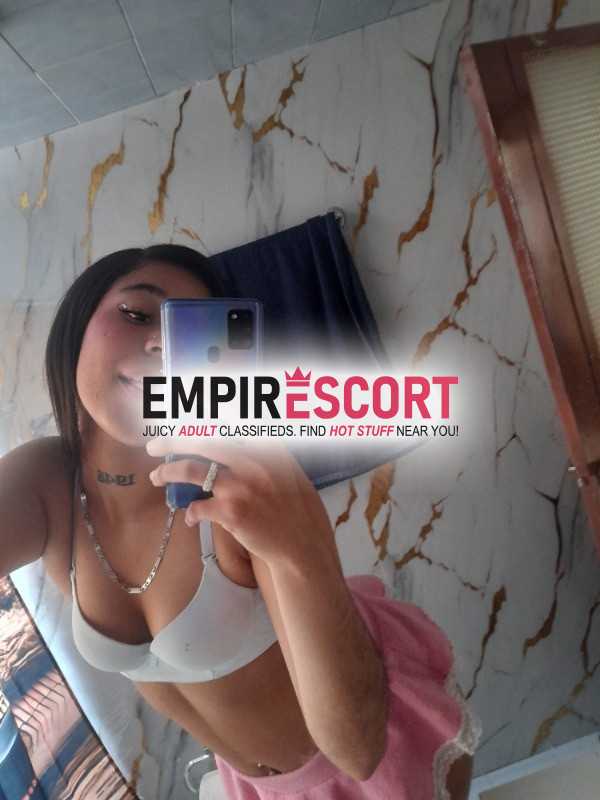 sexy chica joven atractiva