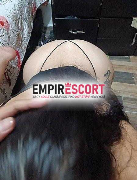 marido y mujer dispuestos complacer todas sus necesidades