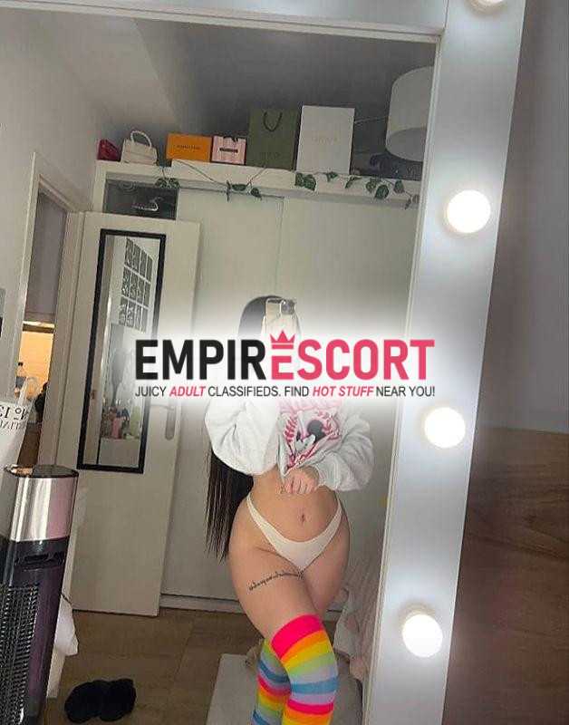 universitaria apasionada y servicial lista para complacerte 💦