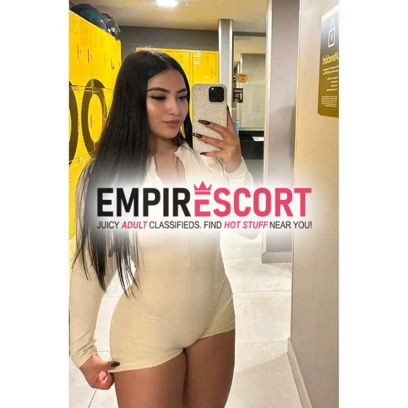 hola cota madura chica complaciente apretadita y ninfÓmana