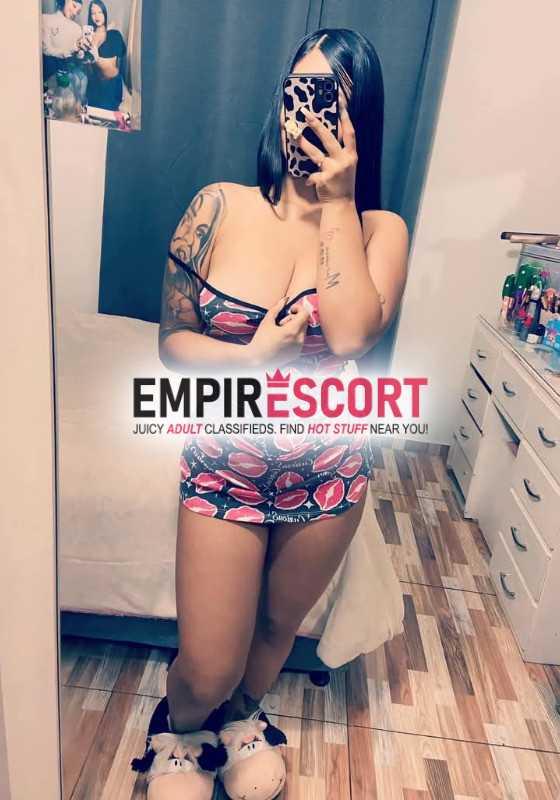 soy chica nueva extrovertida dispuesta cumplir tus fantasias