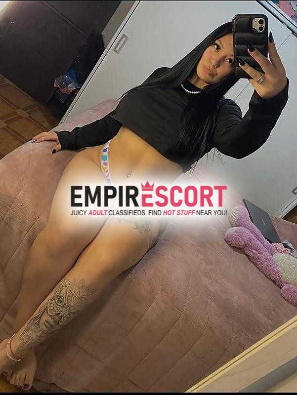 una chica súper caliente ardiente dispuesta complacerte en cama unos buenos caprichitos