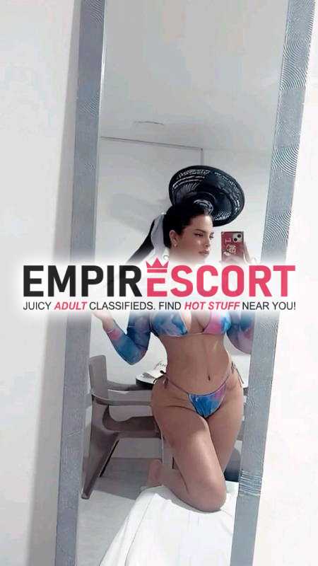 sexy extrovertida y muy juguetona