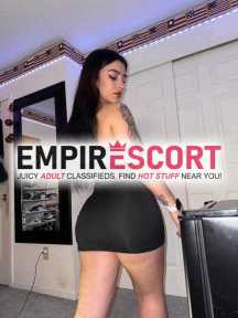 hermosa pelinegra de cuerpo natural está en granada y quiere placer