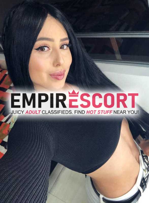 soy mujer muy hermosa atractiva complaciente en cama