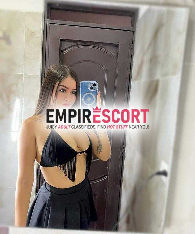 qué tal mis amores soy muy tierna culazo para darte placer.