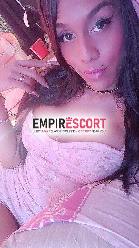nikoll chica disponible apartamento full femenina no límites