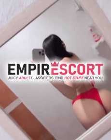 ardiente chica dispuesta satisfacer y complacer todas tus fantasías sexualesfetichesdeseos y anhelos sexuales