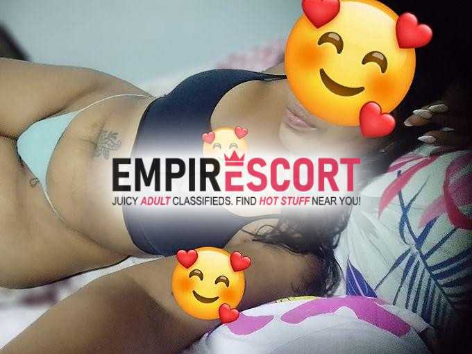 chica cola grandota senos igual y cintura pequeña y muy caliente