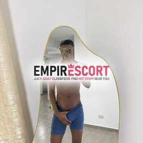joven delgado versatil moreno 1.80