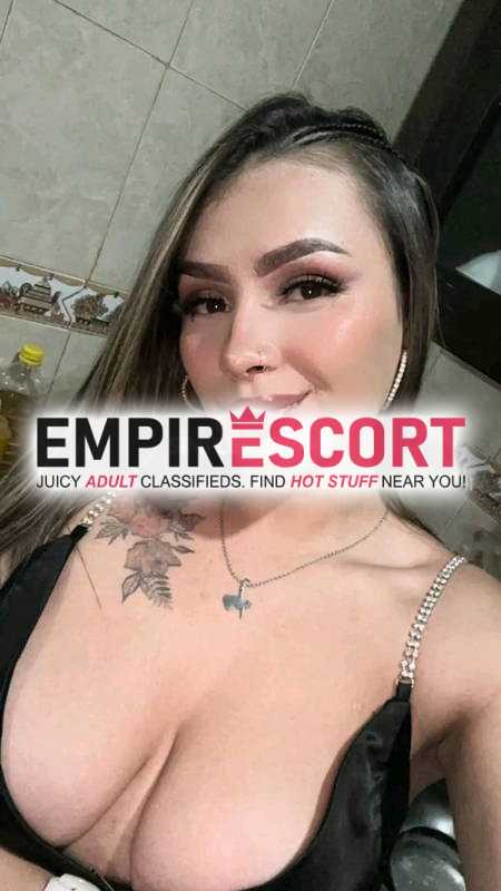 flaca exótica vip universitaria