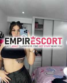 hermosa sexy extrovertida y muy complaciente en cama para cualquier fantasía