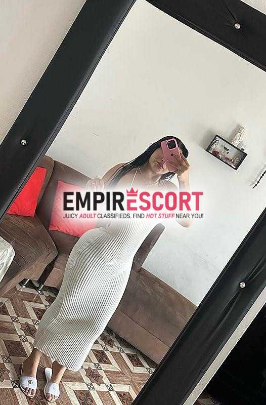 hermosa conejita llegada ciudad
