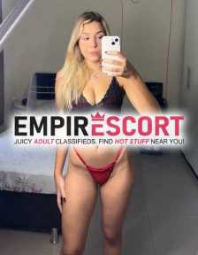 soy rubia complaciente sumisa cariñosa