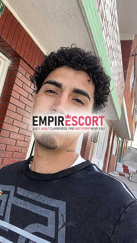 hola soy el flaco. venezola recién llegado dispuesto complacer tu más ricos deseo no me cierro nada contenido y más